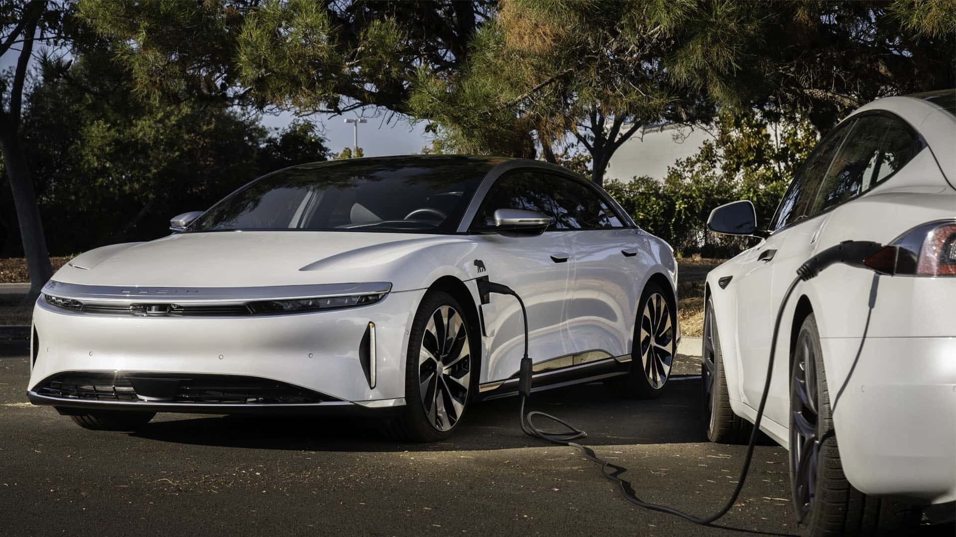 A Lucid Air Can Now Cost Different EVs Unveiled: Uncover Auto Excellence at Autoxyon